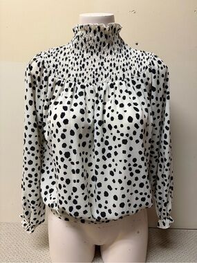 2/$30⚡️- SHIRT | Women’s shirt brand N/A size S/M